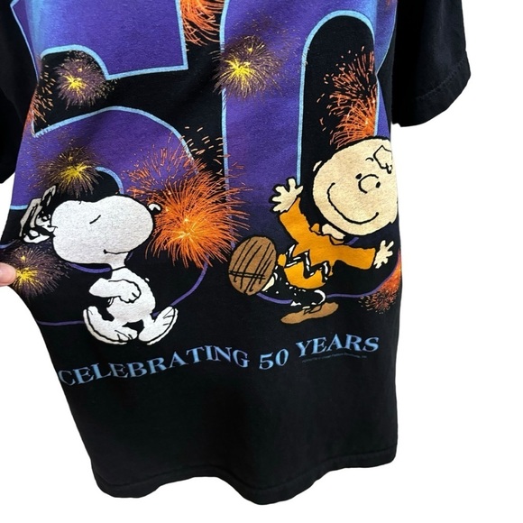 AAA Vintage 2000 Men's Medium Peanuts Crewneck T-Shirt 50th Anniversary Snoopy - Picture 3 of 7